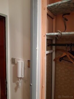 Posuvné dveře z vestavěné skříně - 6