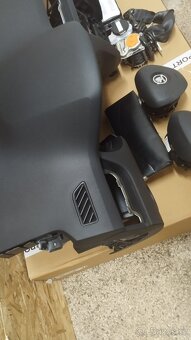 Airbagová sada Škoda Octavia 3 s originální deskou Canton - 6