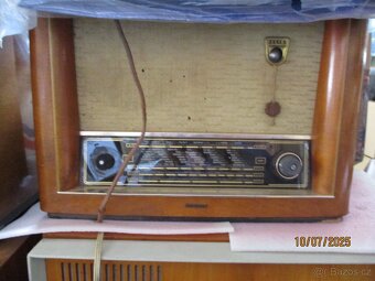 Stará rádia dle vlastního výběru a různé radiodíly. - 6