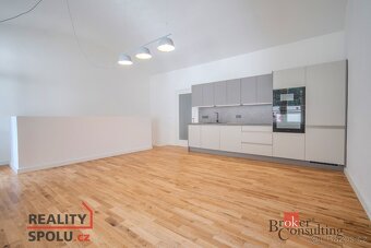 Převod dr. podílu, byty/2+kk, 71 m2, Jaromírova 487/4, Nusle - 6