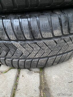 245/50/19 zimní runflat - 6