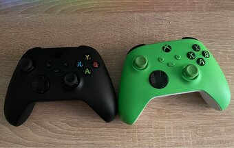 Xbox Series X a monitor Samsung odyssey G70B 4K 144Hz - 6
