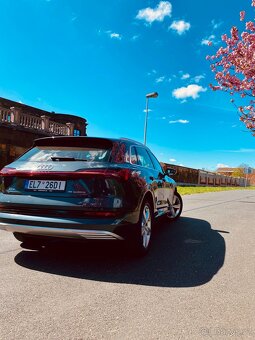 Audi E-Tron 55 rok 2020 12 mesic - 6