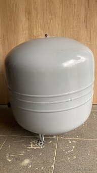 Expanzní nádoba Reflex NG 80l - 6