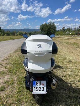 Peugeot Metropolis 400 - 6