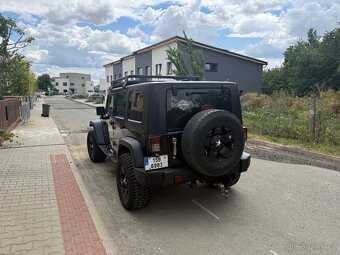 Jeep wrangler rubicon - 6