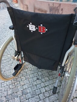 široký a skládací invalidní vozík PLNÁ kola - 6