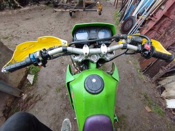 Kawasaki kmx 125 - 6