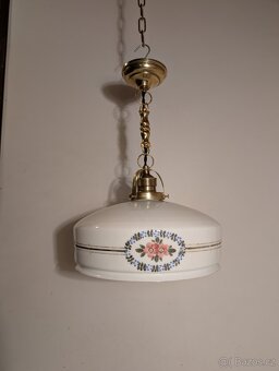 mosazný starý lustr, malované původní stínidlo - 6