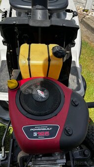 Zachovaly zahradní traktor,traktůrek MTD 12,5HP - 6