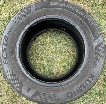 205/60 R16 92V letní pneu Kumho Ecsta (2720) - 6