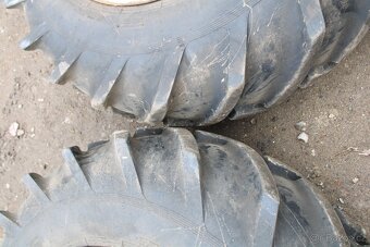 Zetor 6340 zadní kola pnau mitas 16,9-30 12 pláten 60% - 6