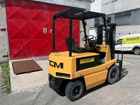 Vysokozdvižný vozík TCM - 6