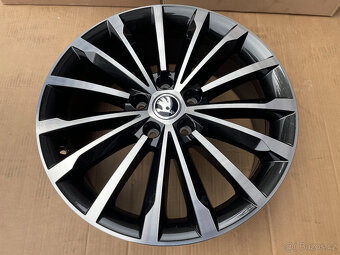 NOVÉ ALU ŠKODA KODIAQ TRINITY Black 7x18 ET43 - 6