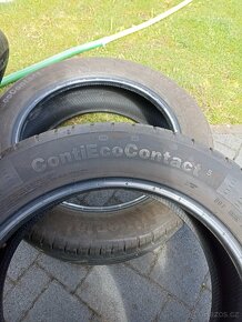 Prodám pneu Continental letní 215 55 R 17 - 6
