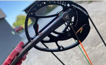 PRODÁM ŠPIČKOVÝ KLADKOVÝ LUK - HOYT POWERMAX - 6