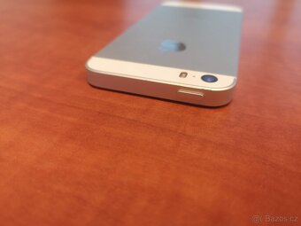 iPhone SE (2016) 32 GB - 6