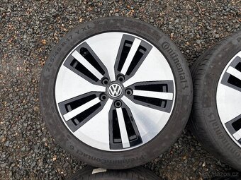 Alu orig letni sada Volkswagen 5x112 7J ET40 225/45 R17 - 6