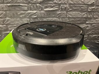 Vysavač iRobot Roomba i7 - 6