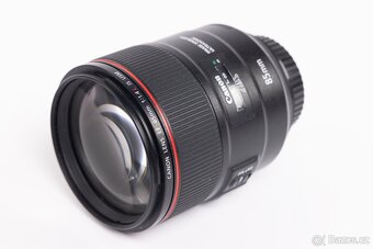 Prodám CANON EF 85MM F/1.4L IS USM - 6