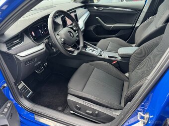 Škoda Octavia 4 iV 1.4 TSI 150kW DSG Navigace Keyless LED - 6