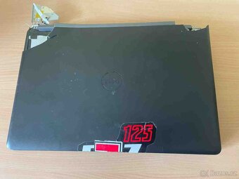Dell Lalitude E5550 - 6