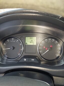Škoda Fabia 1.2TSI / 63KW (4 válec) 2011 - 6