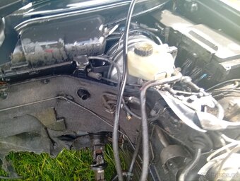 Mercedes w210 díly - 6