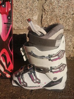 lyže 153 + lyžáky 39 - 6