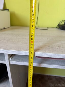 Psací stůl s zásuvkami + regál - 6