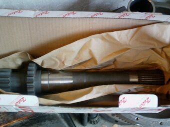 Díly převodovky Zetor. - 6