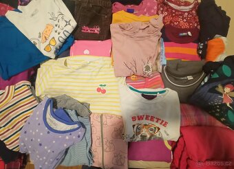 Dívčí oblečení 104-128 /70 ks- pouze jako celek :-) - 6