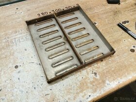 Nerezové INOX odpadní mřížky. 280 x 300mm, plech 3mm. 6 kusů - 6