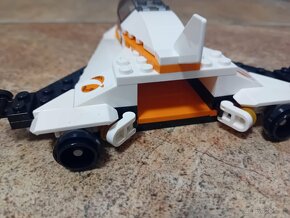 Lego City 60224 Údržba vesmírné družice - 6