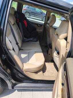 Volvo V70 2.4D - 6