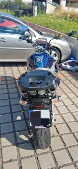 SUZUKI GSR 600 - 6