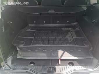 Ford S-MAX 2.0 diesel 103 kw 7 míst + tažné - 6