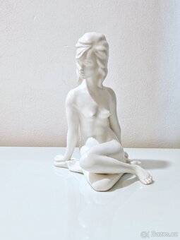 Stará soška Goebel Akt žena - 6