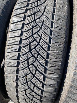 2 nebo 4 kusy zimních pneu rozměrů od R18 - 6