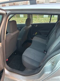 Renault Megane 1.9 DCi 96kW - 6