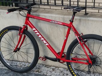 Hmotnost jen 9,5 kg / 6,0 kg, Carbon sedlovka+Karbon řidítka - 6