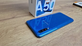 Samsung Galaxy A50 4/128GB modrý - 6