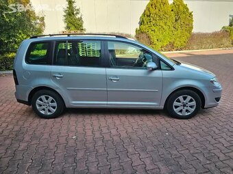 VW Touran 1.9 TDI 77kW, bez koroze,165 t.km,Výhřevy,Serviska - 6