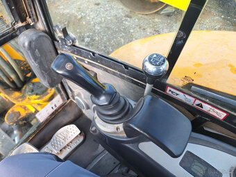 JCB 8045 pásový minibagr - - 6
