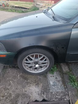 Blatníky Volvo V40 a S40 2000-2004 (pofaceliftu) - 6