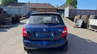 327. Škoda Fabia 2 1.2 CFHA/LNR 9462 Na náhradní díly - 6