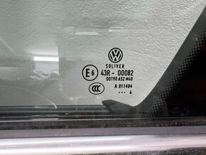 Levé zadní dveře VW Passat B7, kód barvy LK7X - 6
