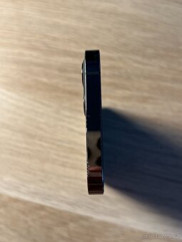 Apple iPhone 12 Pro 128 GB Grafitově šedá - BATERIE 100% - 6
