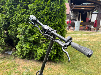 Elektrokoloběžka Dualtron Victor Pro - 6