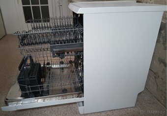Prodám volně stojící myčku 60 cm - AEG F56322W0 - 6